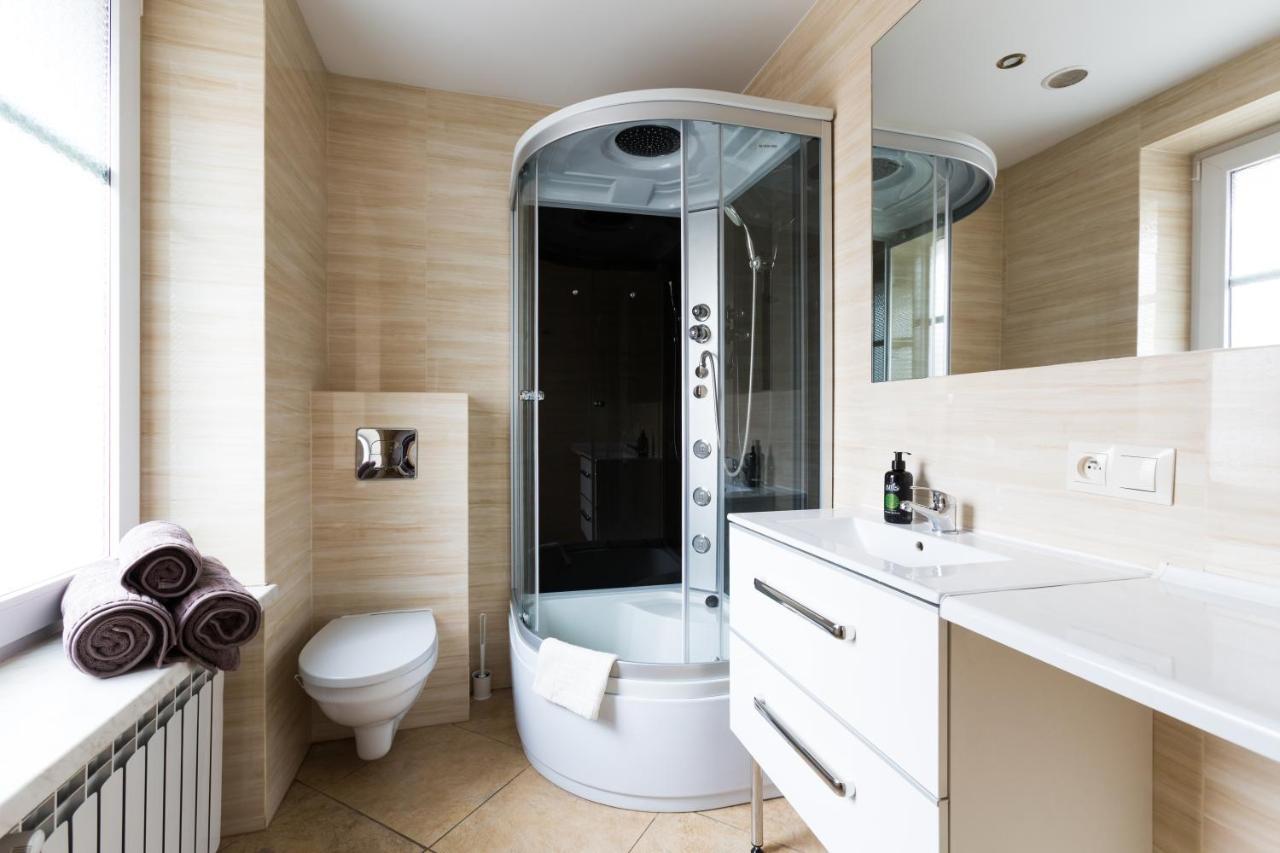 Aparthouse Apartamenty Centrum Sosnowiec Buitenkant foto