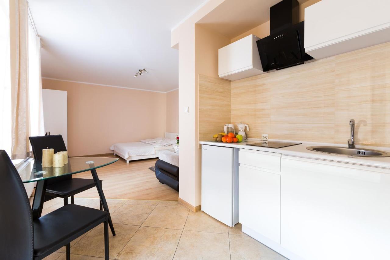 Aparthouse Apartamenty Centrum Sosnowiec Buitenkant foto